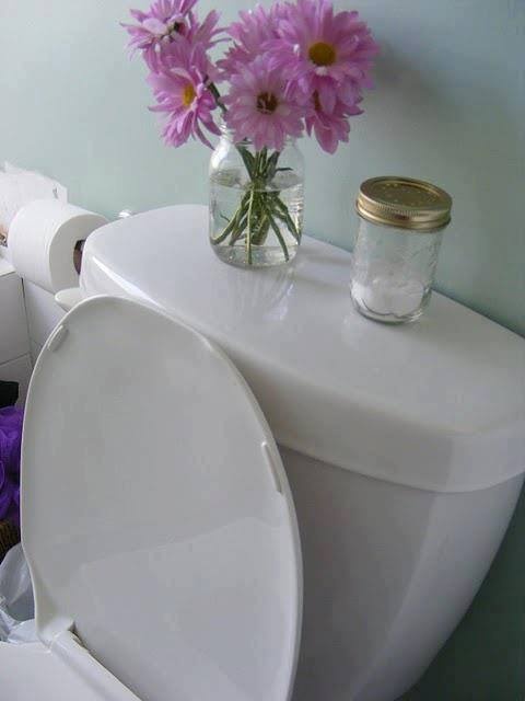 flowers-in-the bathroom "width =" 480 "height =" 640 "srcset =" https://cultquotes.com/wp-content/uploads/2020/04/1586101015_854_Spring-has-arrived-Flowers-in-every-corner-of-the-house.jpg 480w, https://ceudeborboletas.com.br/weloly/wp-content/uploads/2016/09/flores-no-banheiro-225x300.jpg 225w, https://ceudeborboletas.com.br/weloly/wp-content/uploads /2016/09/flores-no-banheiro-250x333.jpg 250w "sizes =" (max-width: 480px) 100vw, 480px "/></p>
<p style=